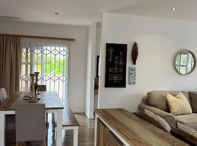 Bed & Breakfast The Runway Pointe La Rue